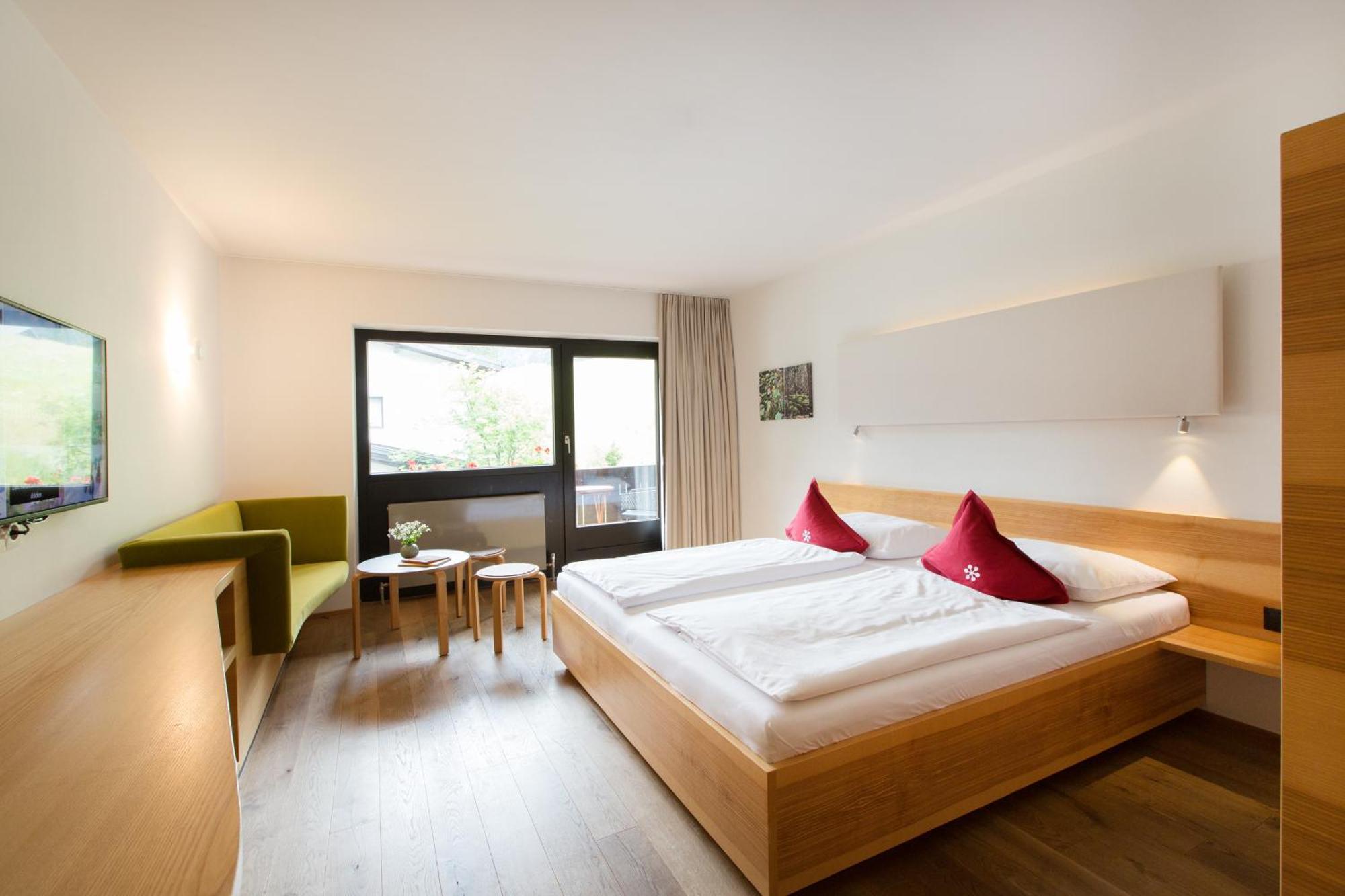 Familienhotel Mateera Gargellen / Montafon Exteriör bild