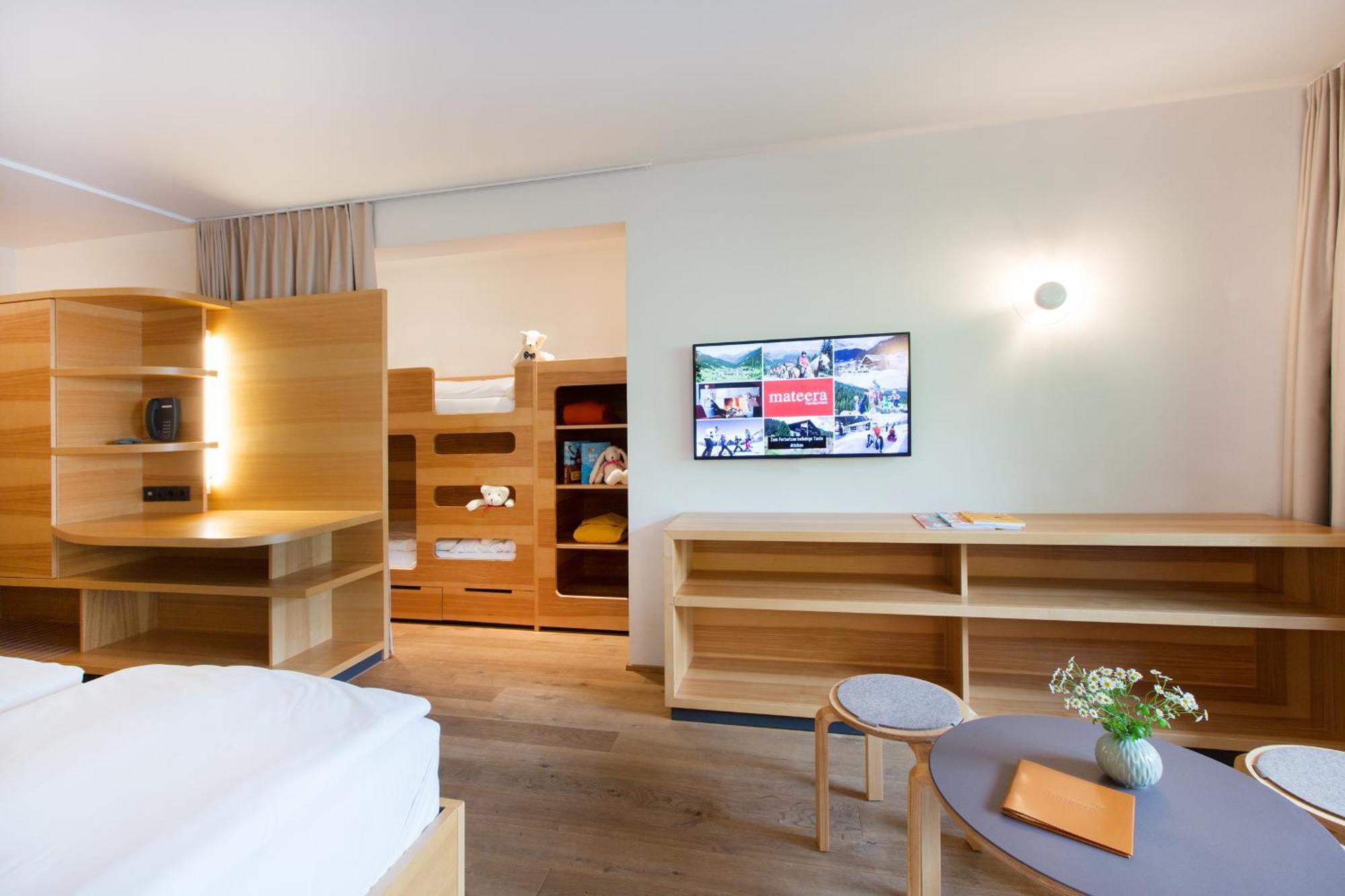 Familienhotel Mateera Gargellen / Montafon Exteriör bild