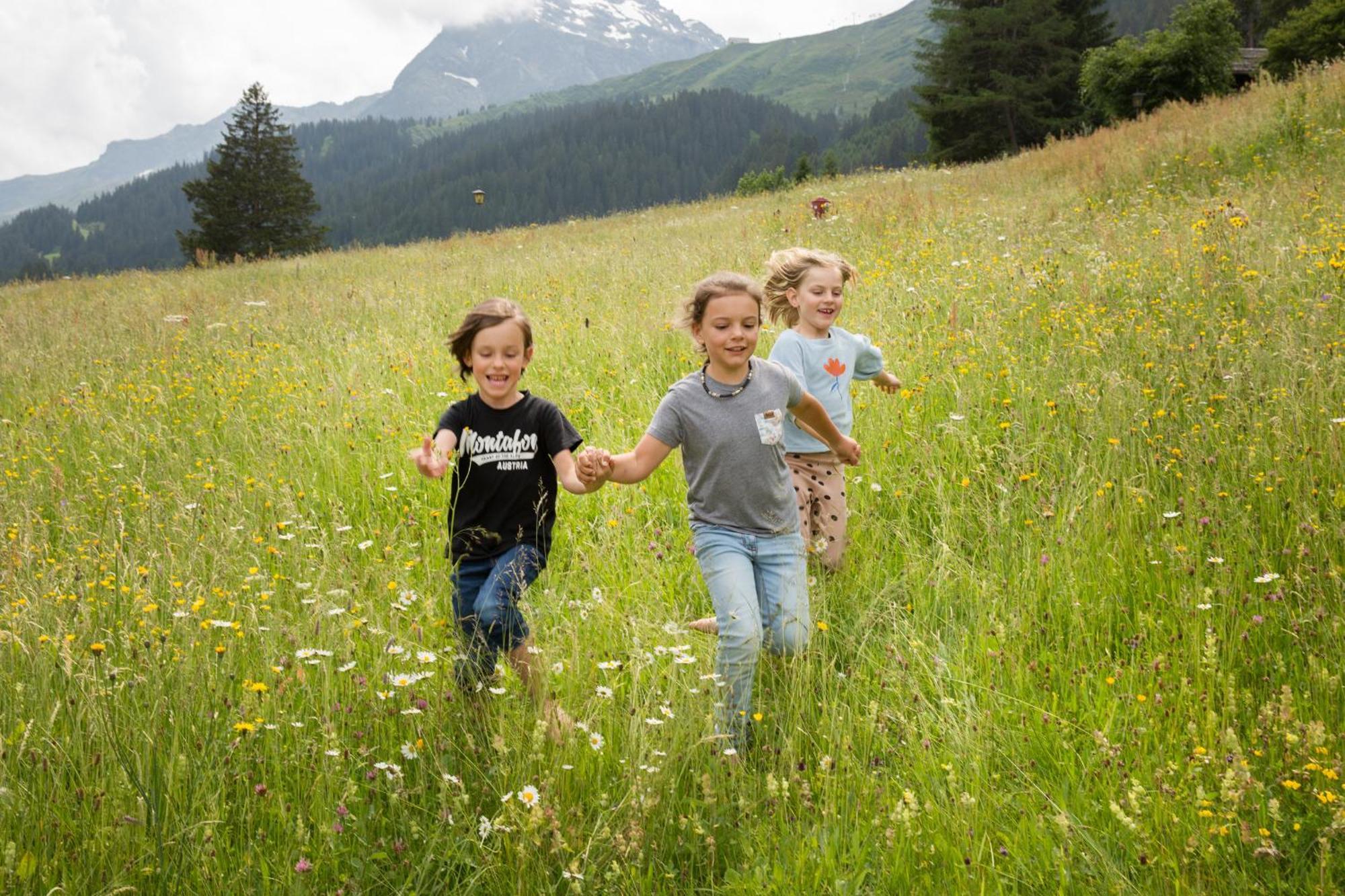 Familienhotel Mateera Gargellen / Montafon Exteriör bild