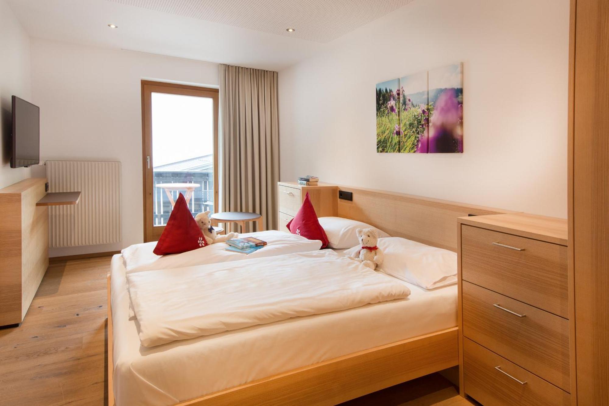 Familienhotel Mateera Gargellen / Montafon Exteriör bild