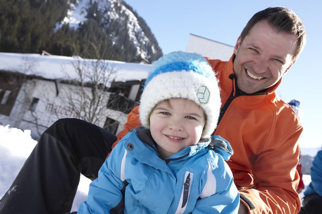 Familienhotel Mateera Gargellen / Montafon Exteriör bild